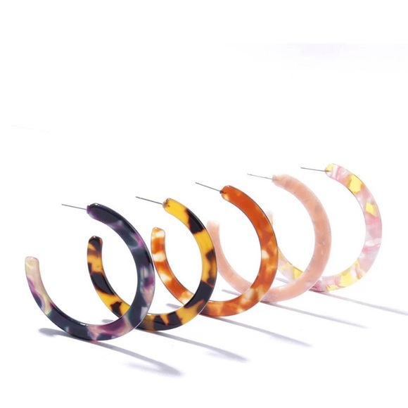 Violet Resin Hoop Tortoise Shell Earrings - Picture 2 of 3